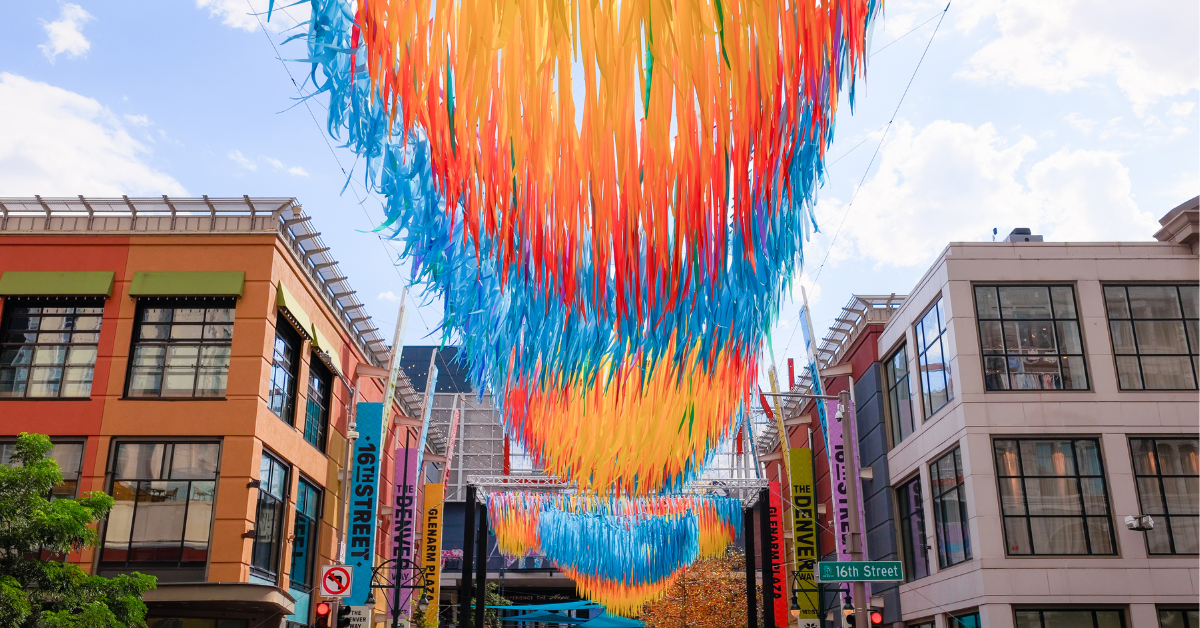 Skynets Over Downtown – Meet the Artist FREE Walking Tour